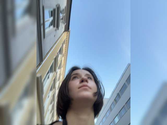 -FemaleEssence- live cam on BongaCams