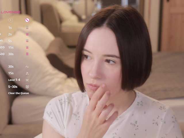 -FemaleEssence- live webcam show