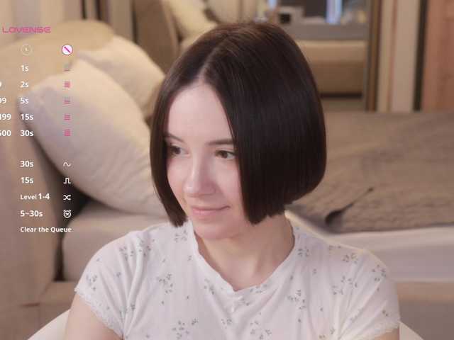-FemaleEssence- live cam on BongaCams