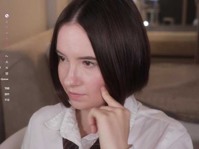 -FemaleEssence- live cam on BongaCams