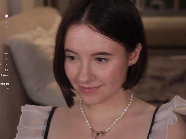 -FemaleEssence- live cam on BongaCams