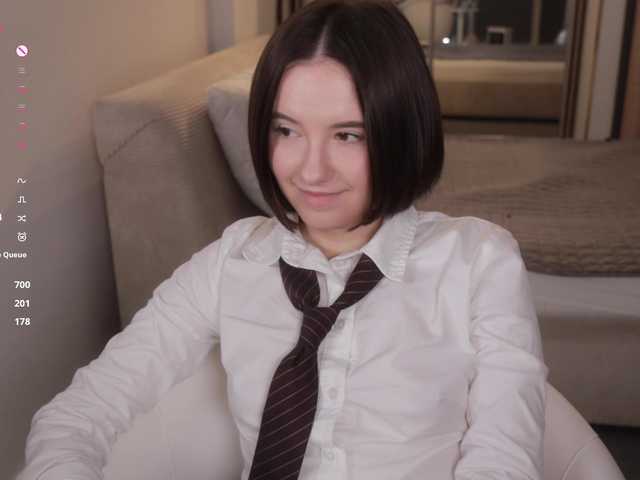 -FemaleEssence- live cam on BongaCams