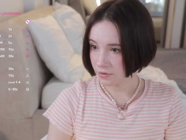 -FemaleEssence- live cam on BongaCams