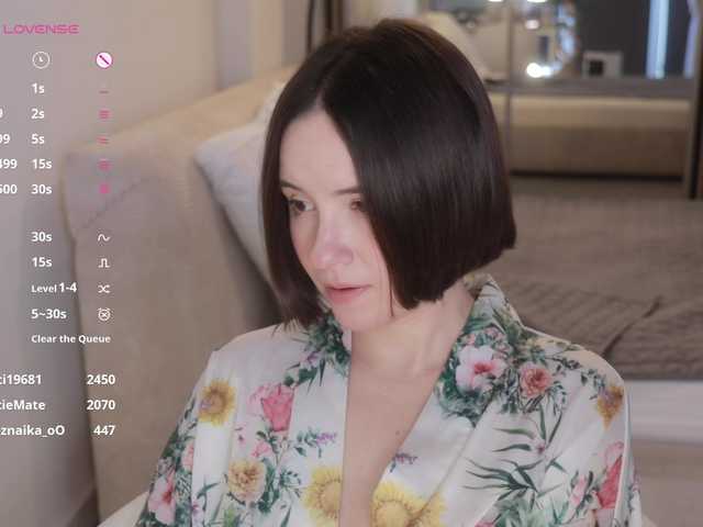 -FemaleEssence- live cam on BongaCams