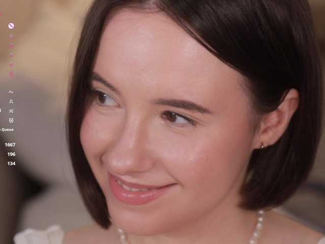 -FemaleEssence- live cam