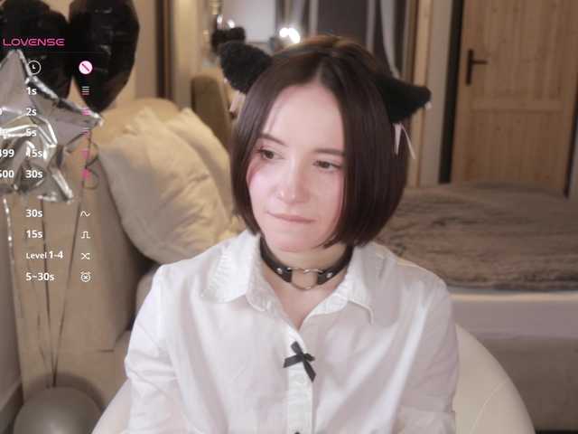 -FemaleEssence- live cam on BongaCams