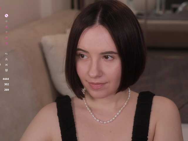 -FemaleEssence-