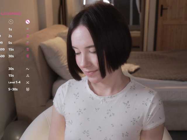 -FemaleEssence- live cam on BongaCams
