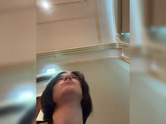 -FemaleEssence- live cam on BongaCams