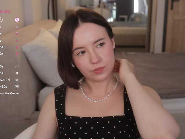 -FemaleEssence- live cam on BongaCams