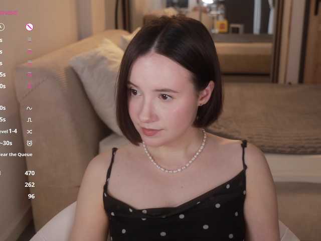 -FemaleEssence- live cam on BongaCams