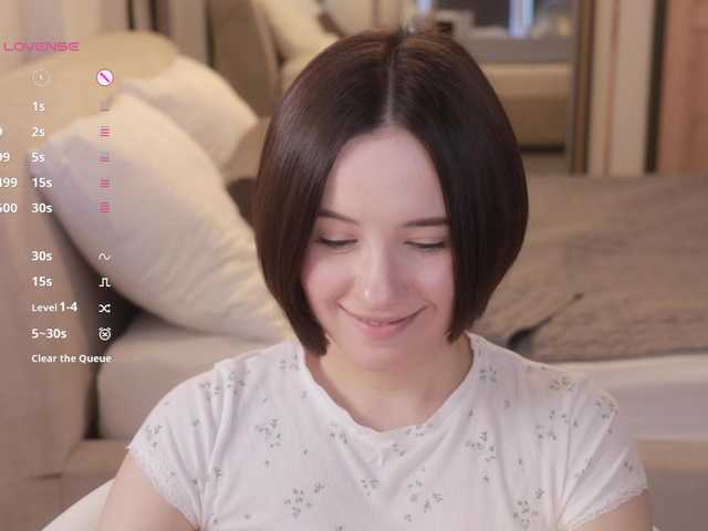-FemaleEssence- live cam on BongaCams
