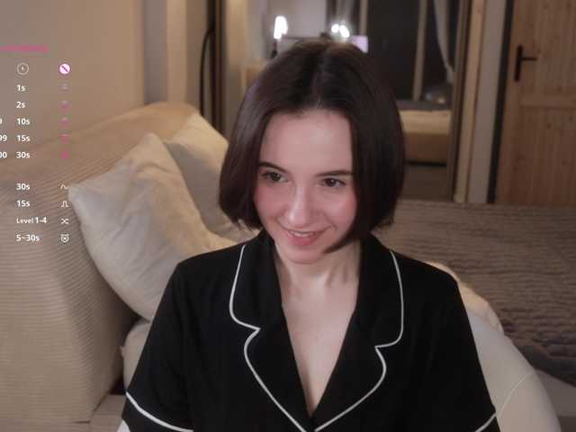 -FemaleEssence- live cam on BongaCams