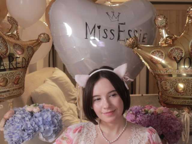 MissEssie live webcam show