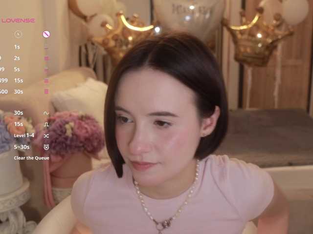 -FemaleEssence- live cam on BongaCams