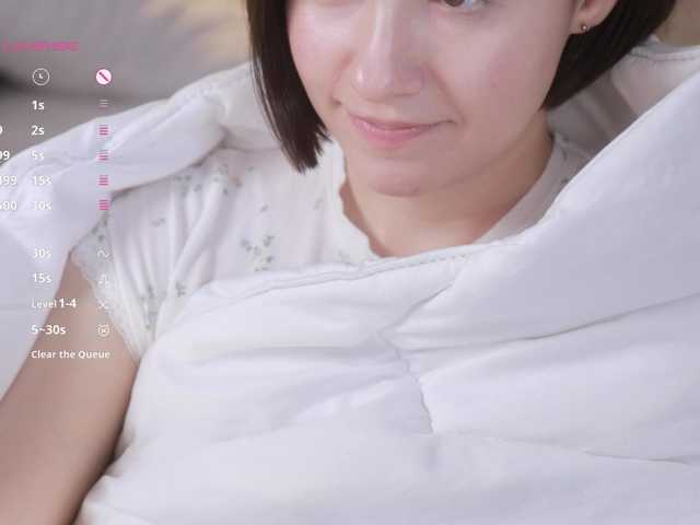-FemaleEssence- live webcam show