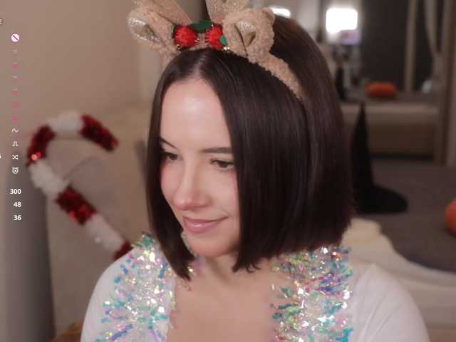 MissEssie live cam preview