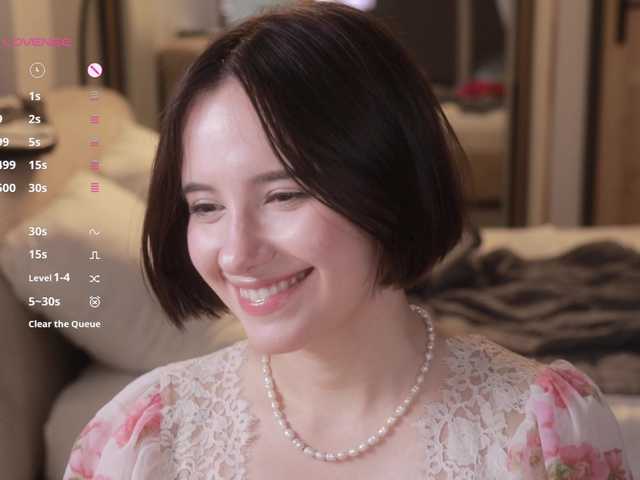 -FemaleEssence- live cam on BongaCams