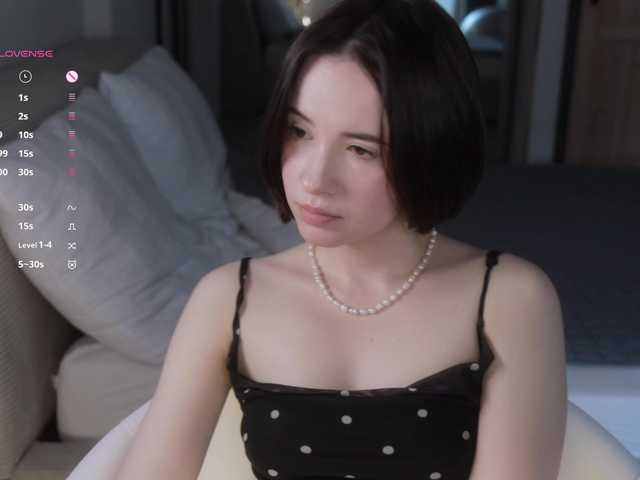 -FemaleEssence- live cam on BongaCams