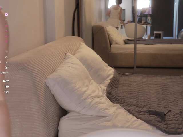 -FemaleEssence- live cam on BongaCams