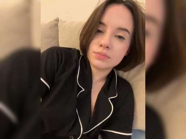 -FemaleEssence- live cam on BongaCams