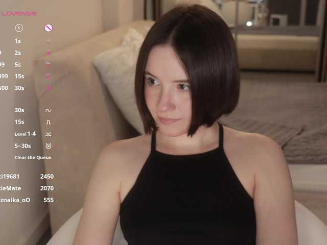 -FemaleEssence- live cam on BongaCams