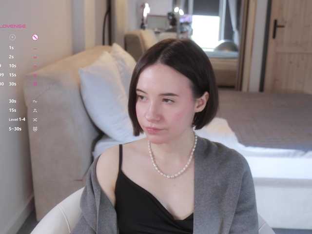 -FemaleEssence-