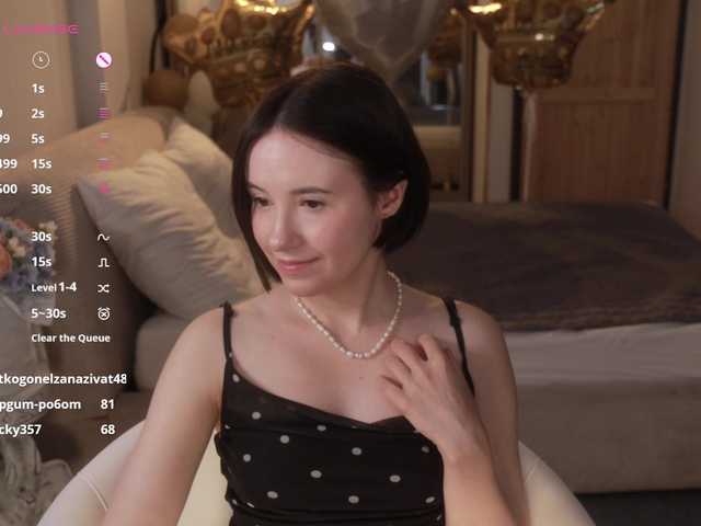 -FemaleEssence- live cam on BongaCams