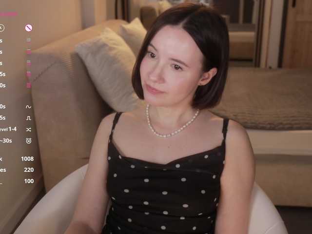 -FemaleEssence- live cam on BongaCams
