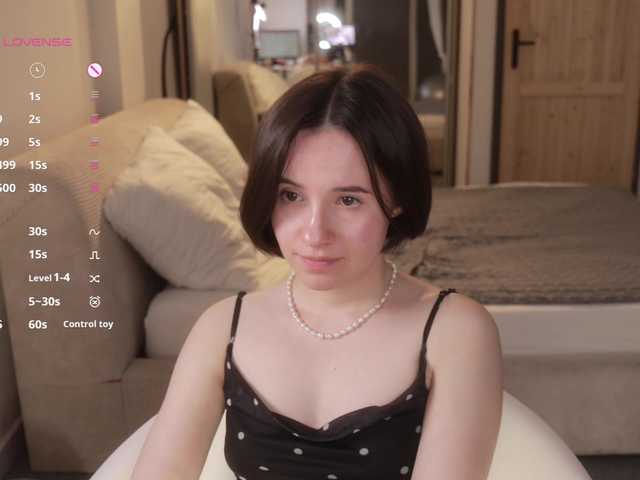 -FemaleEssence- live cam on BongaCams