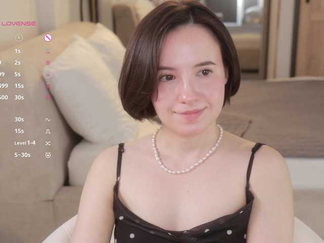 -FemaleEssence- live webcam show