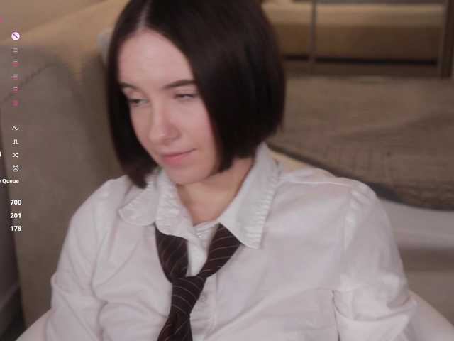 -FemaleEssence- live cam on BongaCams