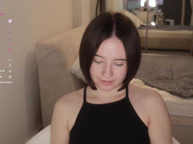 -FemaleEssence- live cam on BongaCams