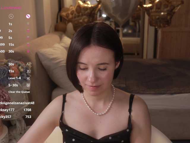 -FemaleEssence- live cam on BongaCams