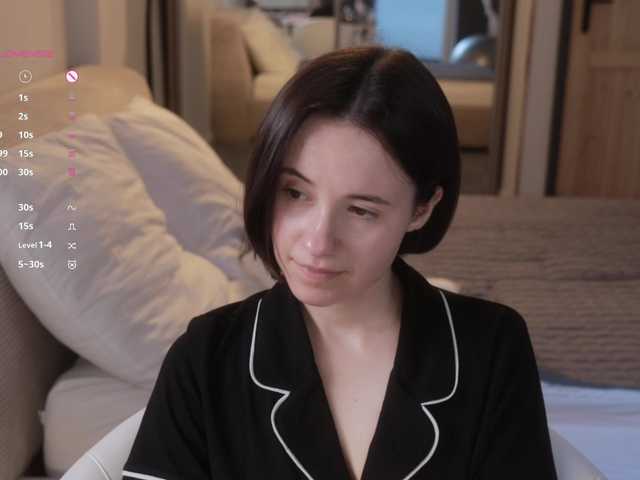 -FemaleEssence- live cam on BongaCams