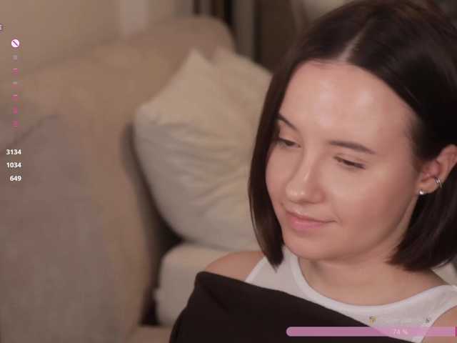 le modèle MissEssie est en webcam porno dans un show sur le site bongacams, il possède les tags suivants: White/Caucasian,Brunette,Shaved