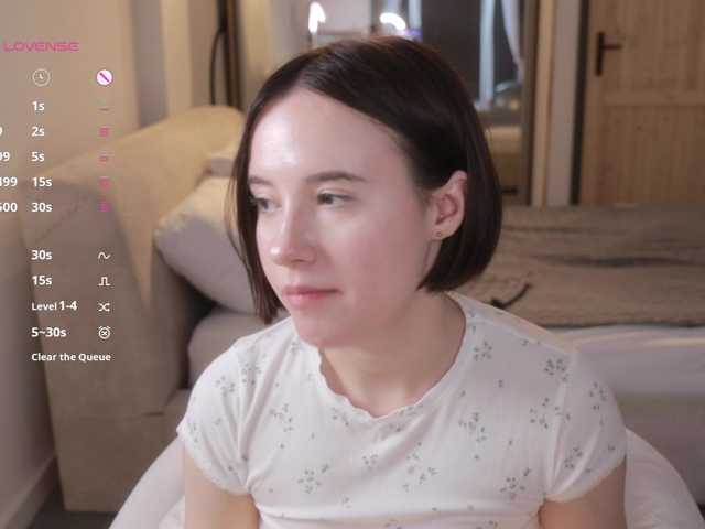 -FemaleEssence- live cam on BongaCams