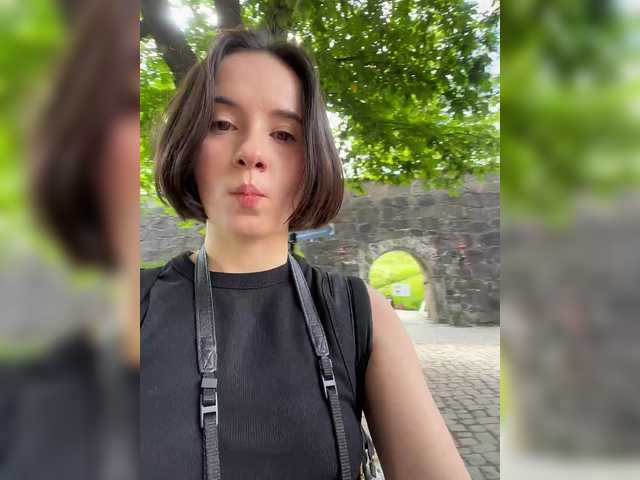 -FemaleEssence- live cam on BongaCams