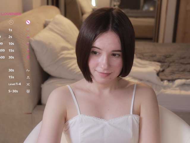 -FemaleEssence- live cam on BongaCams