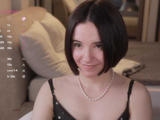 -FemaleEssence- live cam on BongaCams