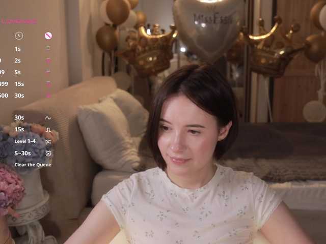 -FemaleEssence- live cam on BongaCams