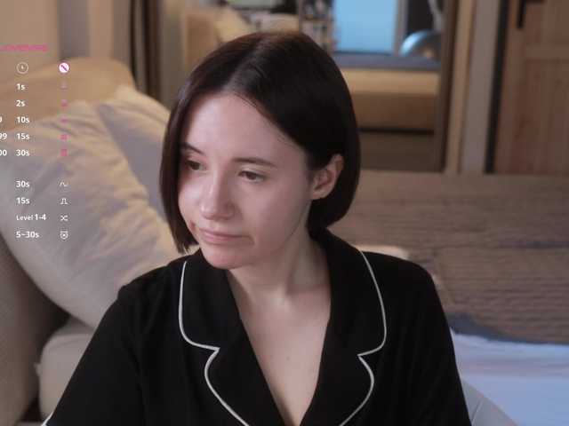 -FemaleEssence- live cam on BongaCams