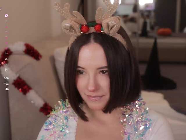 -FemaleEssence- live cam on BongaCams