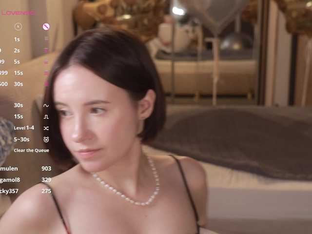 -FemaleEssence- live cam on BongaCams