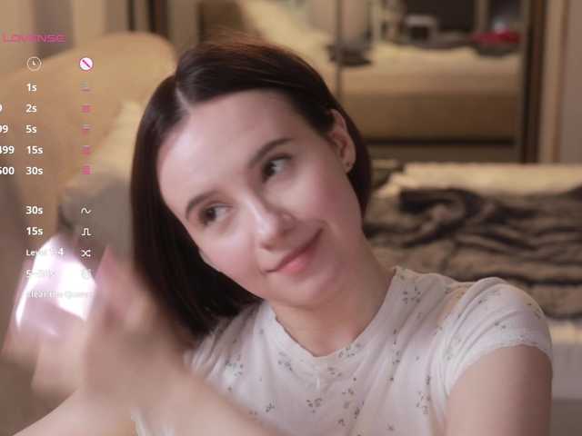 -FemaleEssence- live cam on BongaCams