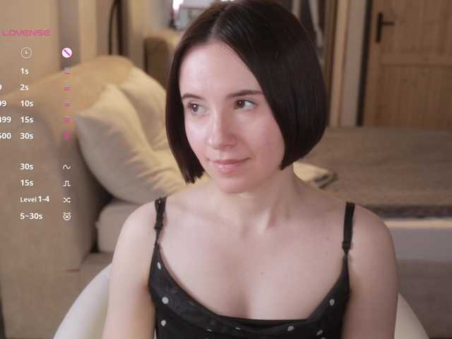 -femaleessence- cam belle