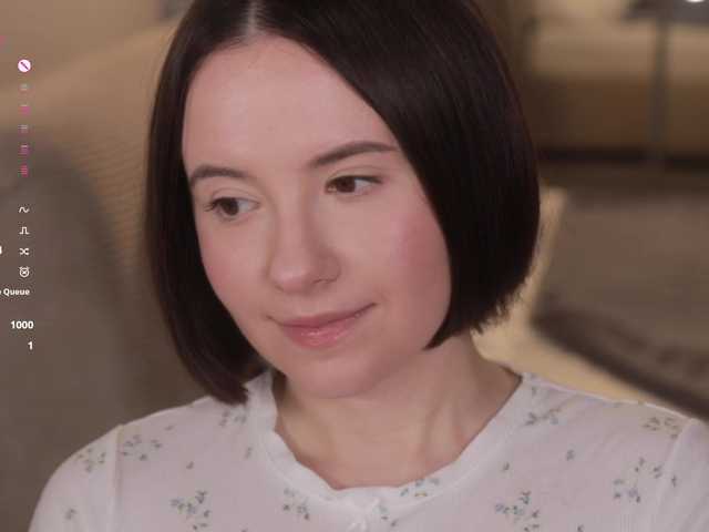 -FemaleEssence- live cam on BongaCams