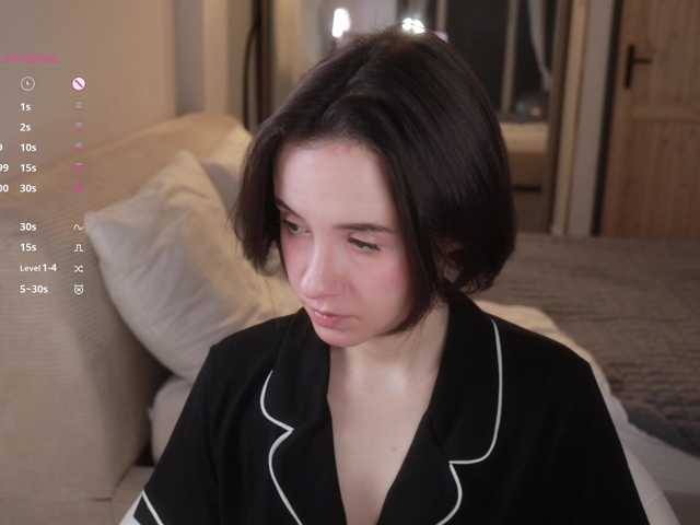 -FemaleEssence- live cam on BongaCams