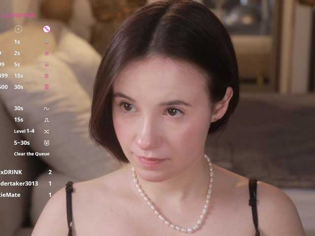 -FemaleEssence- live cam on BongaCams