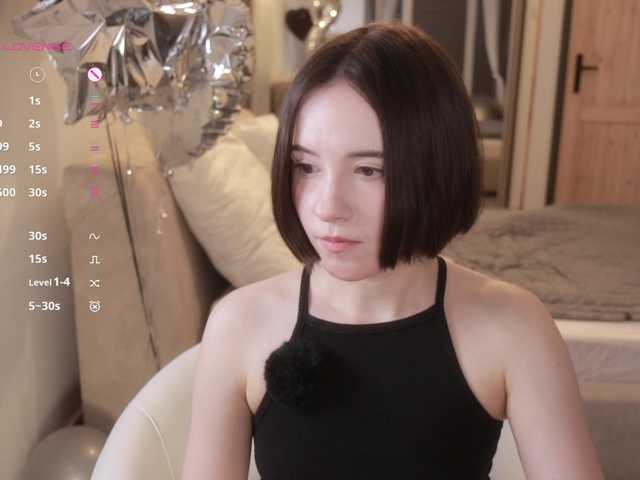 -femaleessence- cam belle